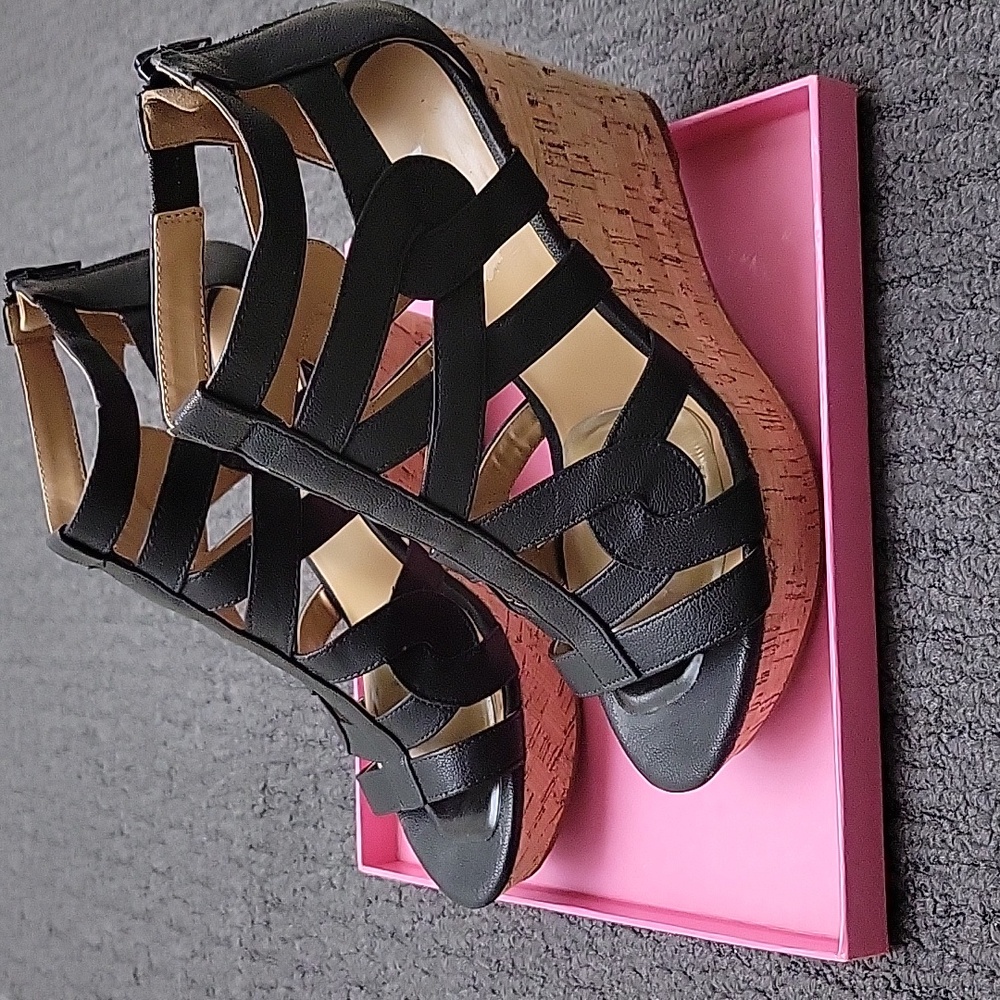 Nine West Black Wedges
